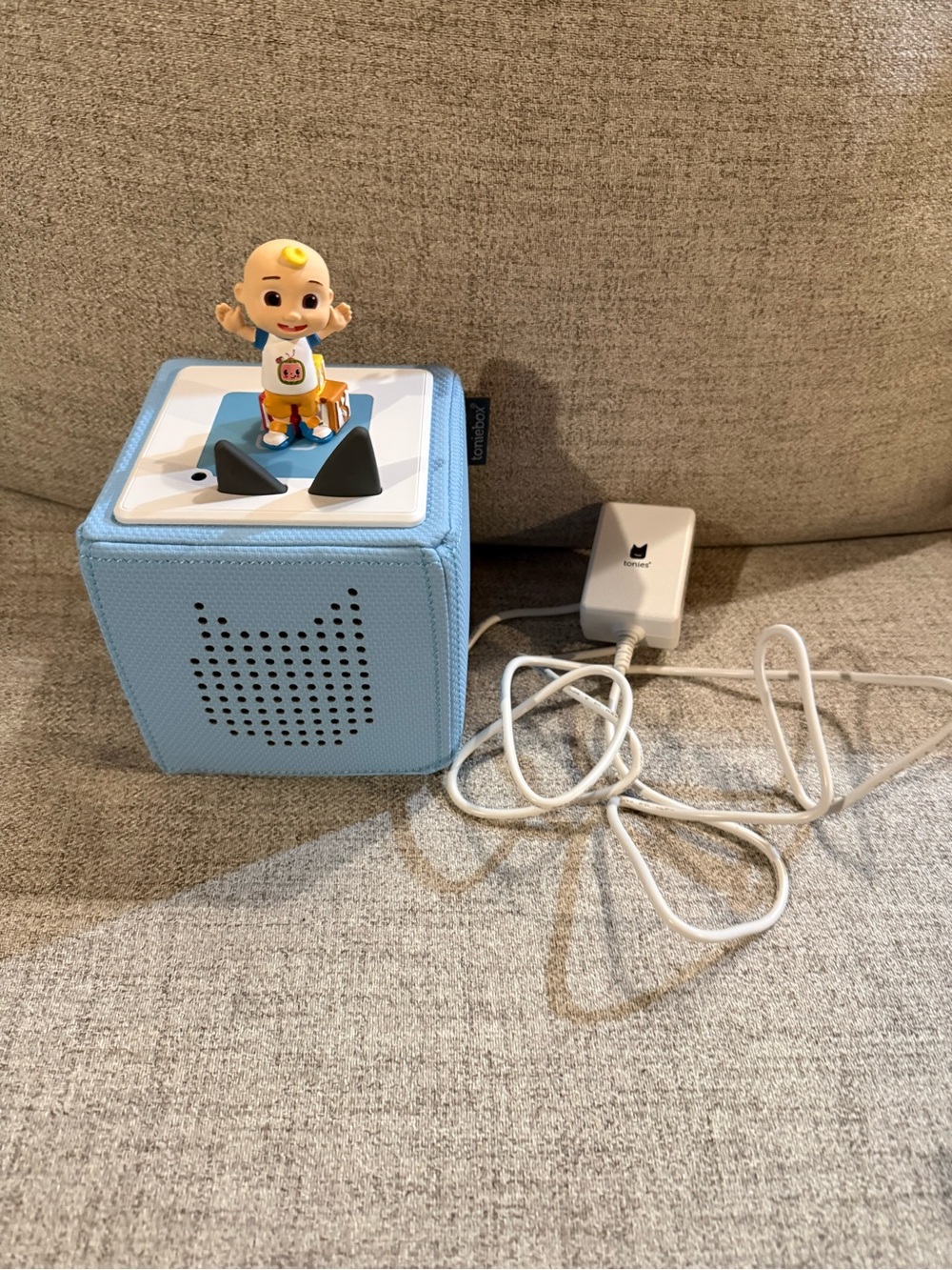 Toniebox Blue Kids Audio Player with Figurine